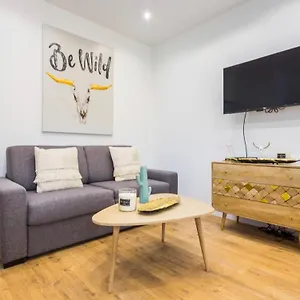 https://cmg-amazing-apartment-ii-bastille-voltaire.fr-paris.fr