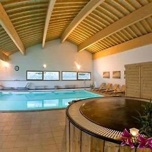 https://montagne-duplex-orelle-9-pers-avec-spa.hotels-rhonealpes.com