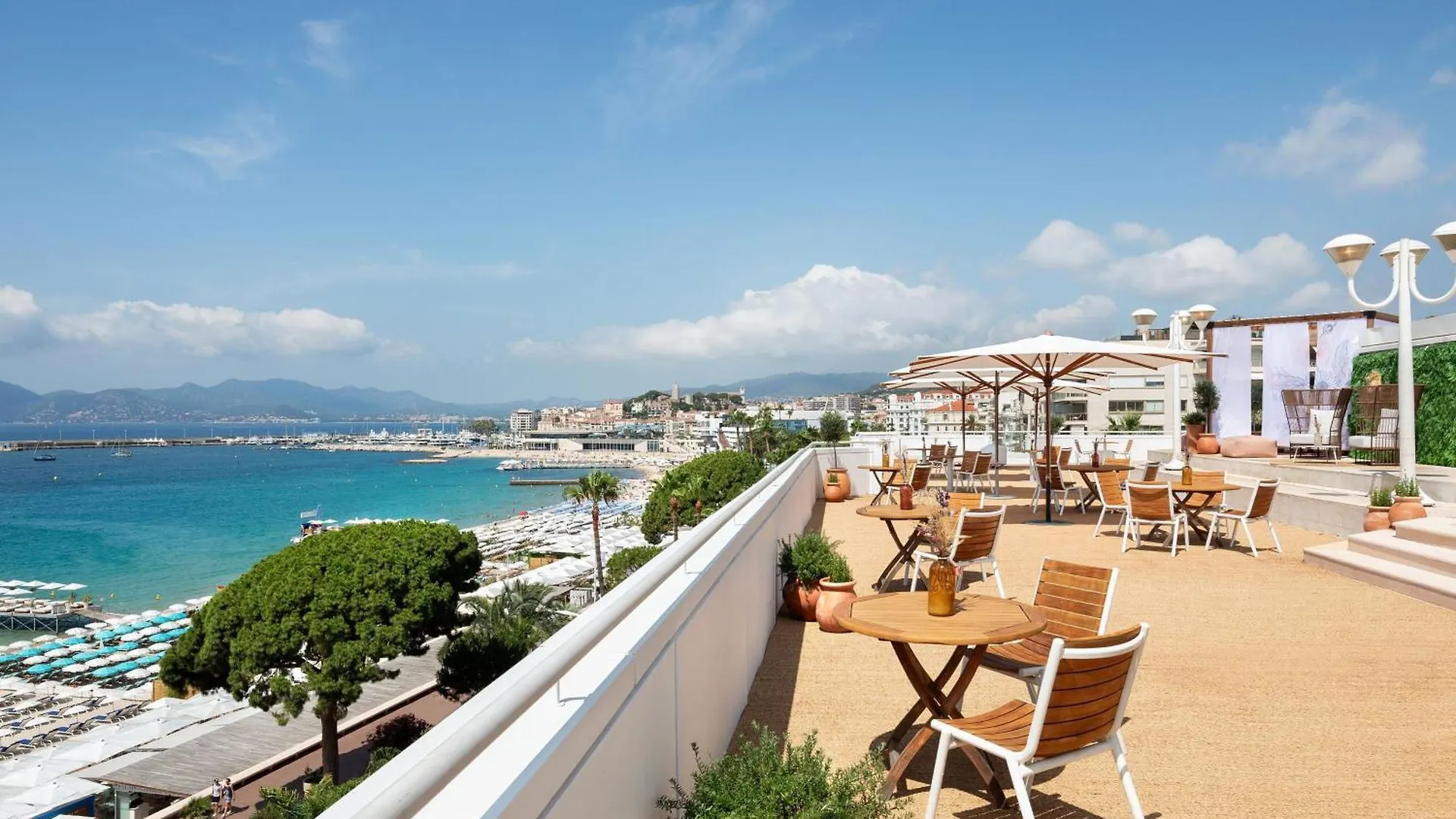 ***** Szálloda Jw Marriott Cannes Franciaország