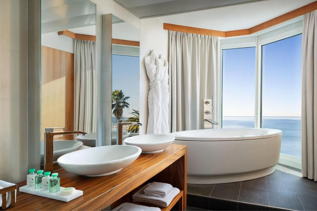 JW Marriott Cannes 5*,